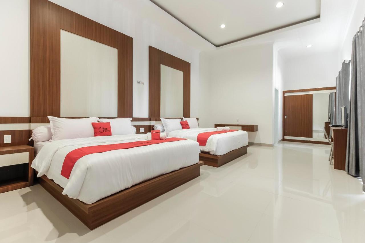 Reddoorz Premium @ Setiabudi Medan Sunggal المظهر الخارجي الصورة