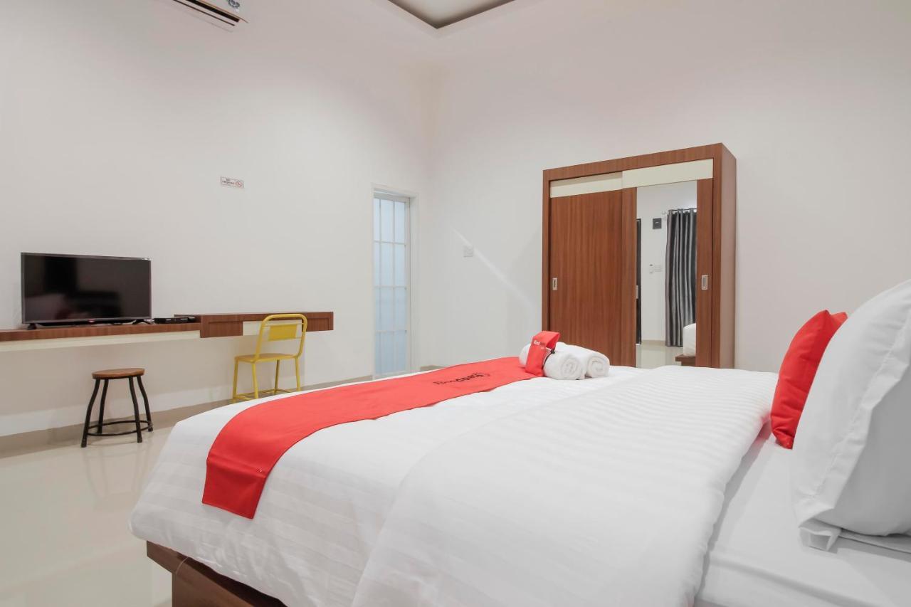 Reddoorz Premium @ Setiabudi Medan Sunggal المظهر الخارجي الصورة
