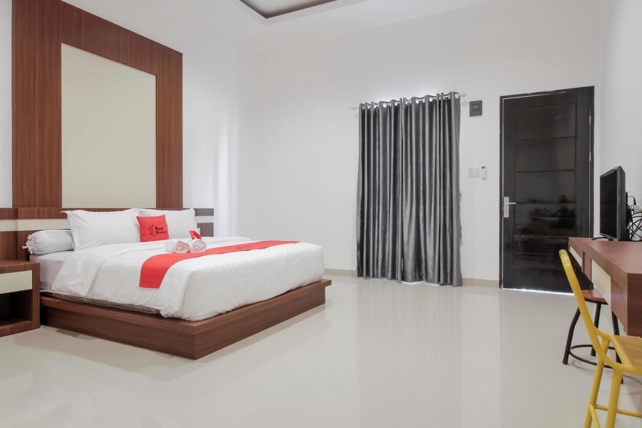 Reddoorz Premium @ Setiabudi Medan Sunggal المظهر الخارجي الصورة